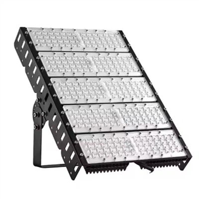 Zašto stadioni prelaze na modularne LED reflektore: 3 ključne prednosti